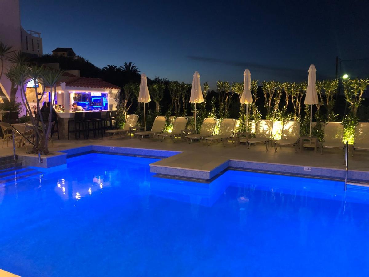 弗里亚公寓酒店 Agia Marina 外观 照片