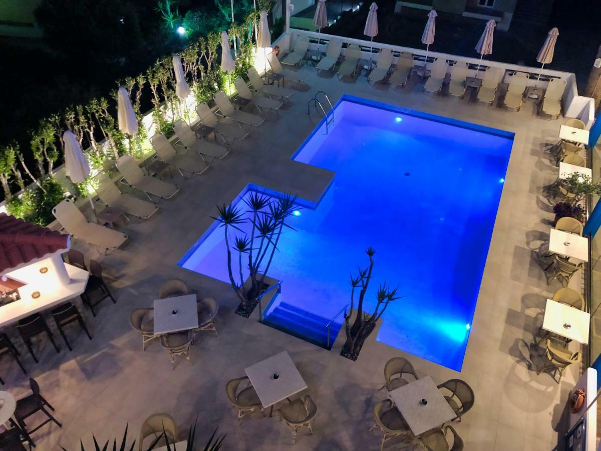 弗里亚公寓酒店 Agia Marina 外观 照片